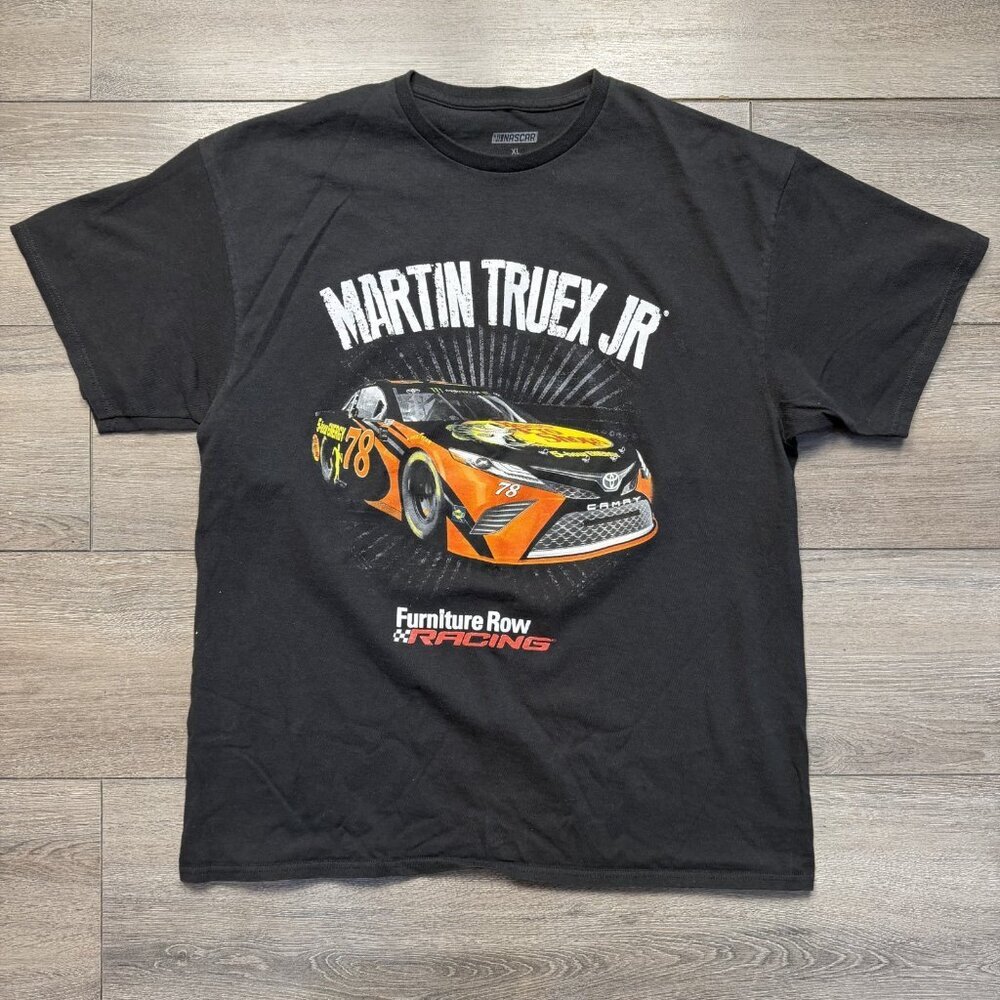Martin Truex Jr. T-Shirt NASCAR #78 Men’s XL Furniture Row Racing Graphic Black